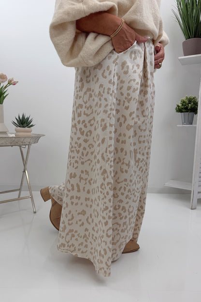 Moderne Palazzohose in Creme-Beige im Leopardenlook (36-40)