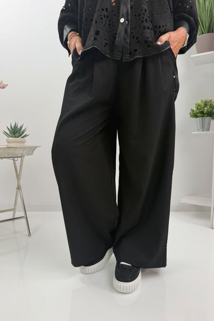 Stylische Hose in Schwarz (38-42)