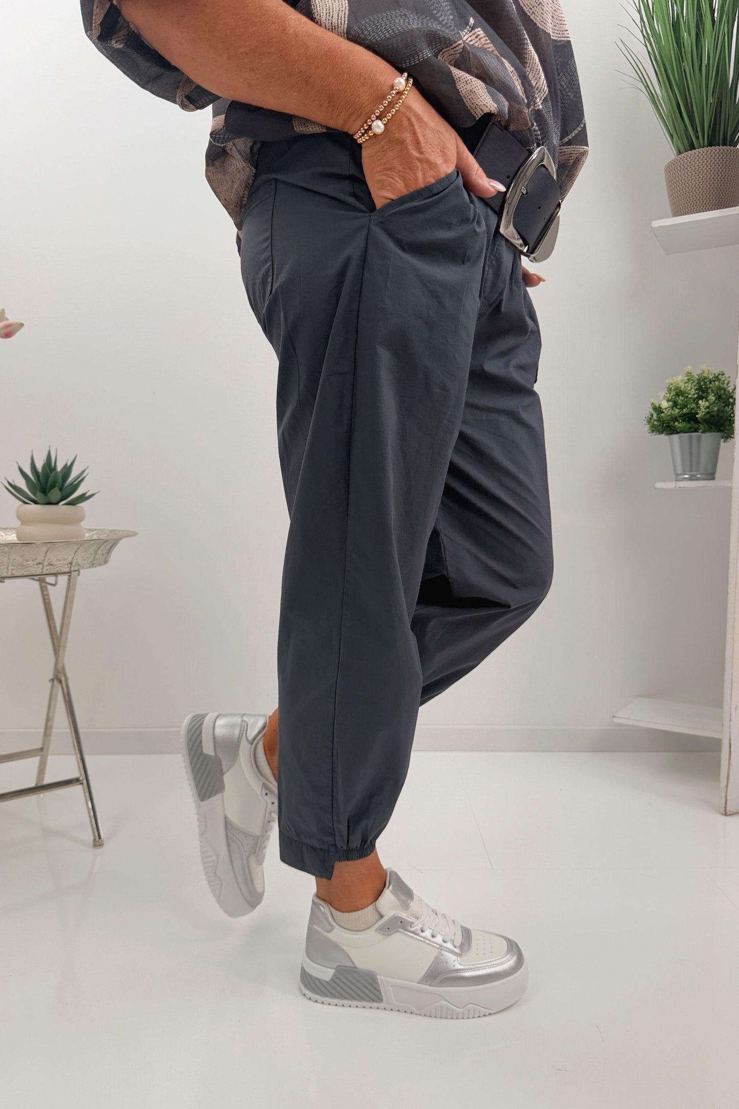 Moderne Jogpant in Grau (38-42)