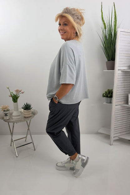 Sommer-Shirt in Hellem Grau (40-46)