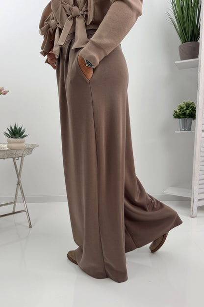 Moderne Hose in Taupe  (38-42)