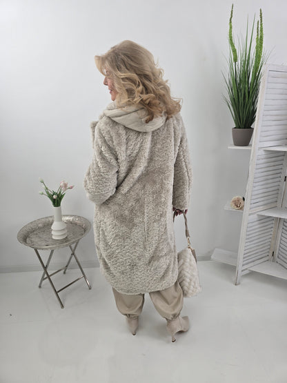 Stilvoller Mantel in Beige mit trennbarem Steppwesten-Einsatz (L:38-40, XL:42)