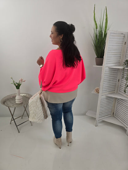 Lässiges Sweatshirt im auffälligen Neon- Pink mit femininem U-Boot-Ausschnitt (36-42+)