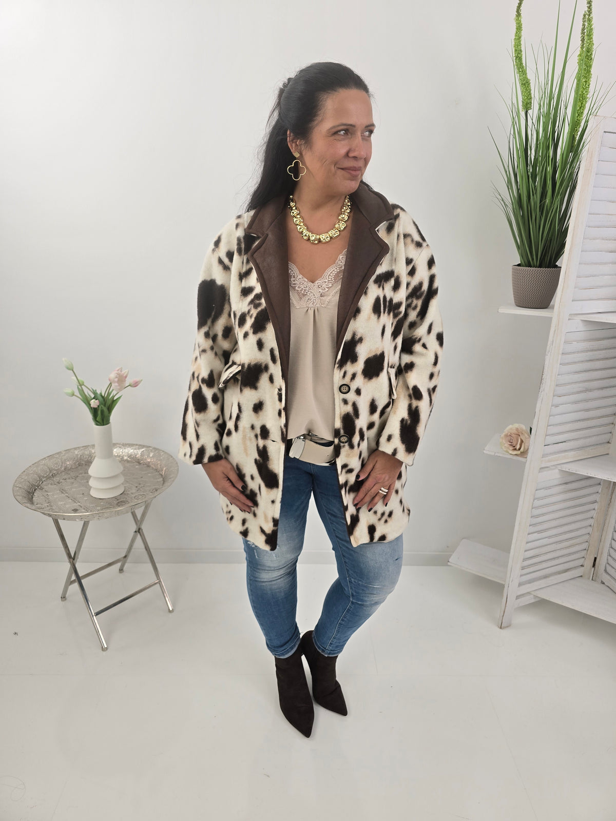 Stilvolle Jacke in Ecru-Schoko mit besonderem Materialmix (40-46)