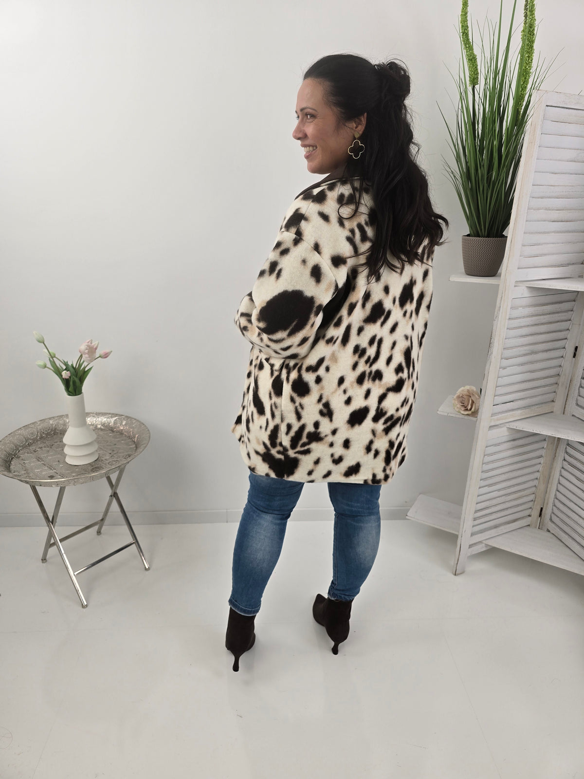 Stilvolle Jacke in Ecru-Schoko mit besonderem Materialmix (40-46)