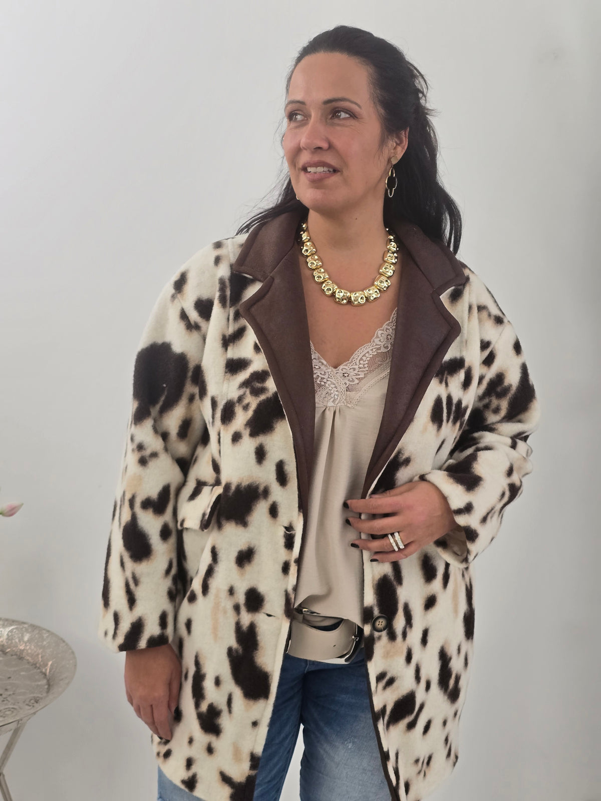 Stilvolle Jacke in Ecru-Schoko mit besonderem Materialmix (40-46)
