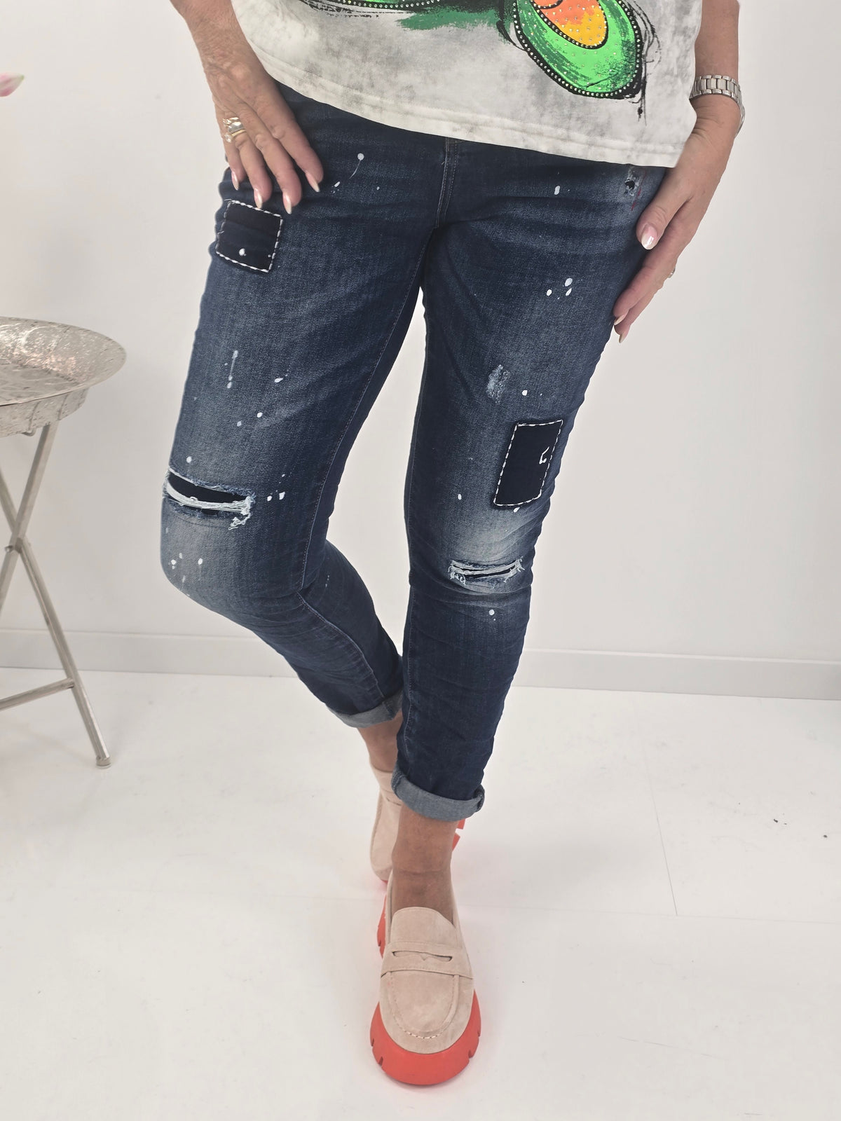 Modische Jeans in Dark Blue mit auffälligen Dots ( L:38-40, XL:42)