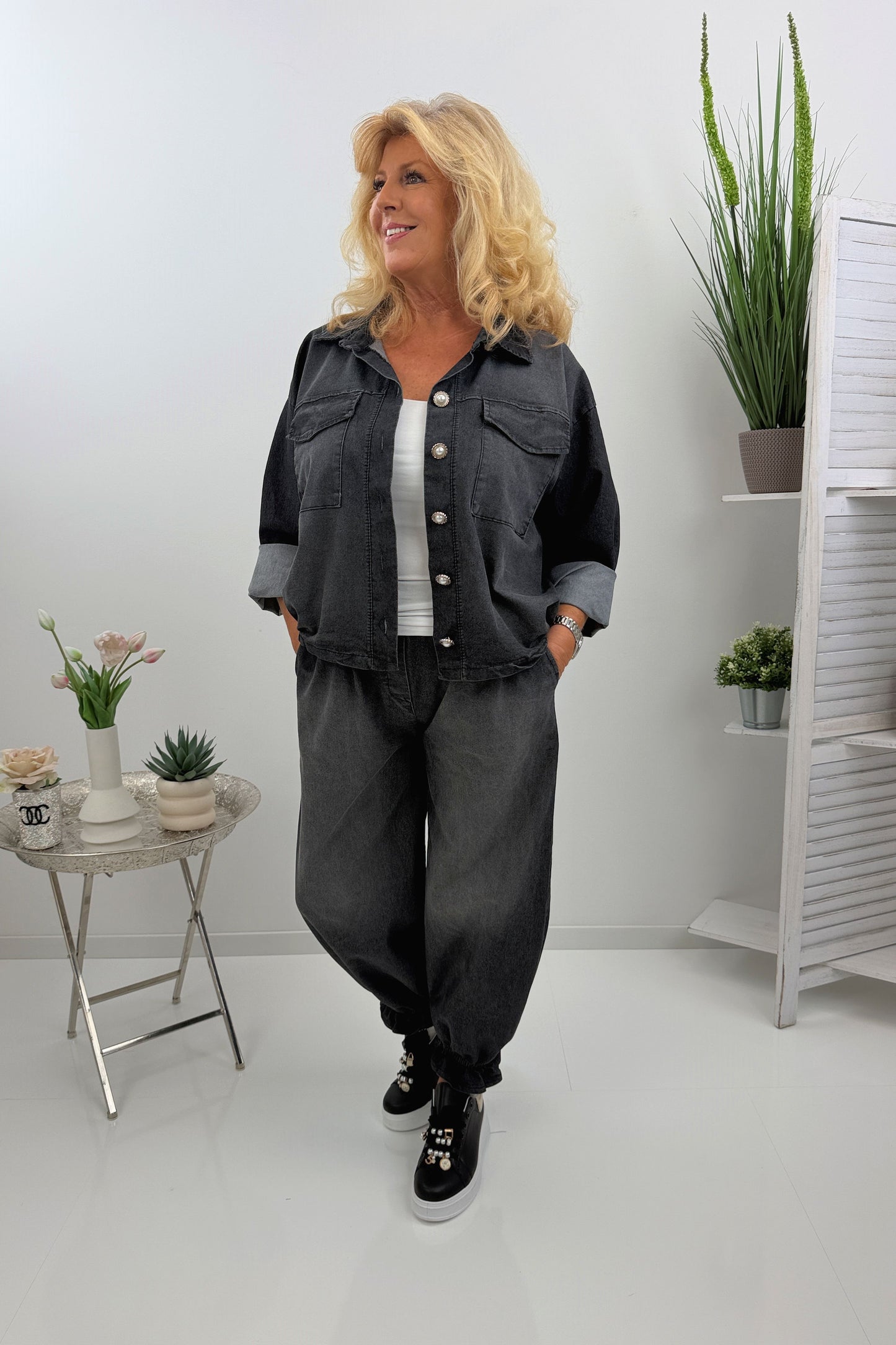 Coole Jeans in klassischem Schwarz (38-42/44)