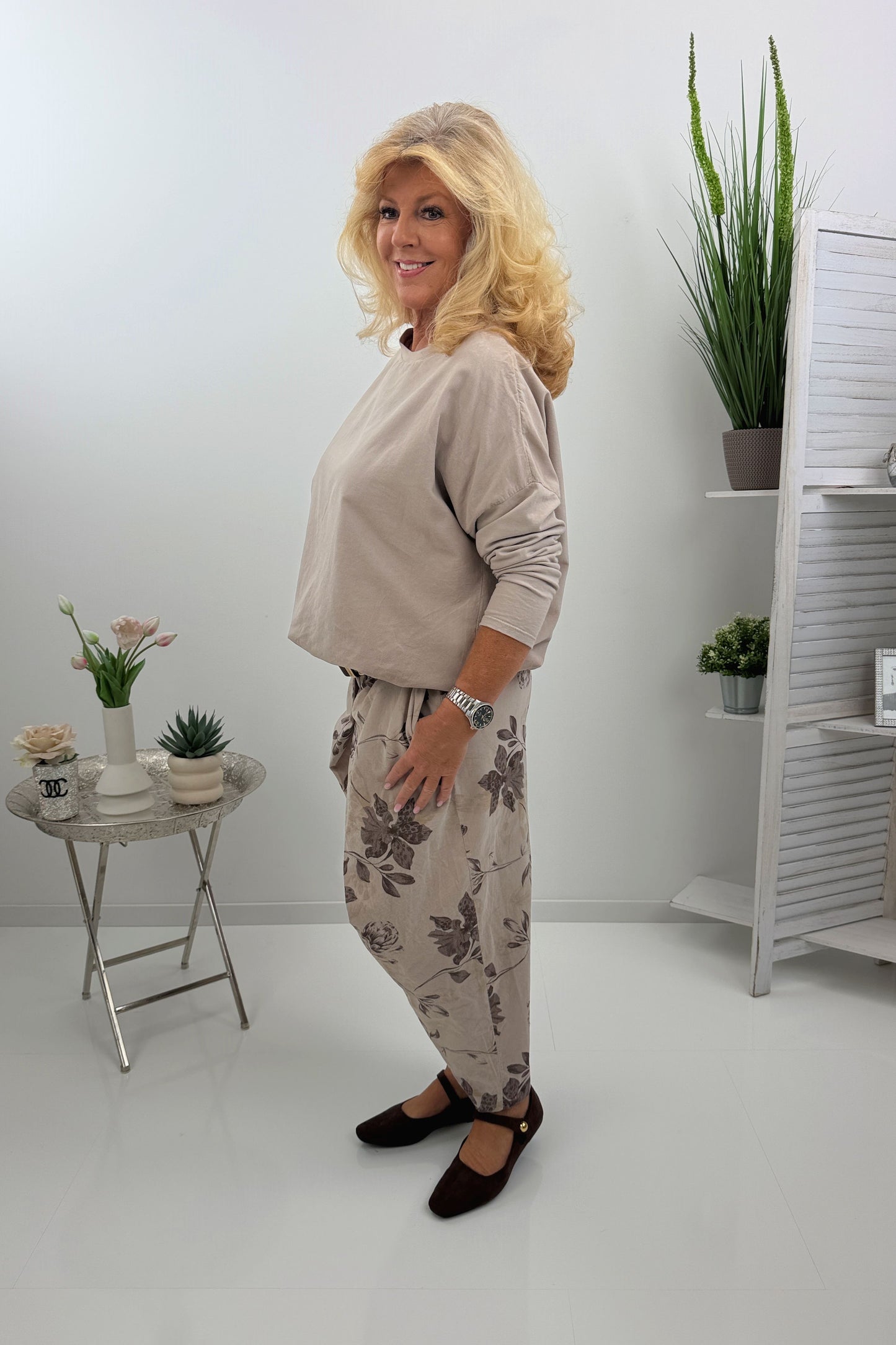 Lässiges Cord-Shirt in Beige (38-44)