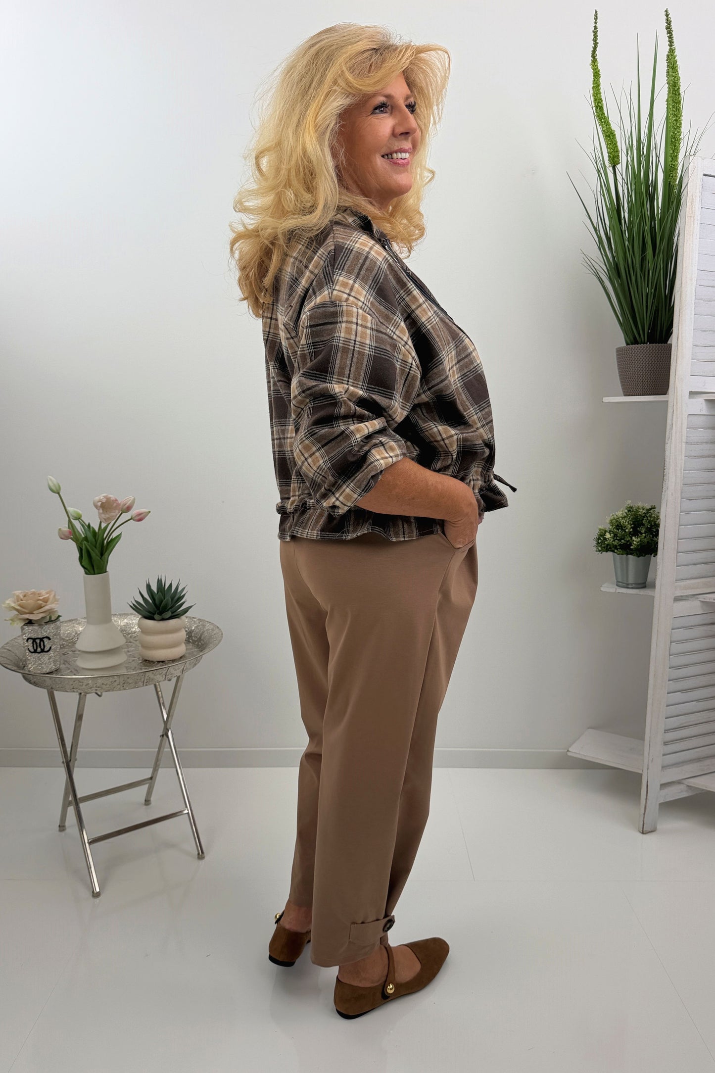 Trendiger Blouson in Schoko-Camel (38-42/44)