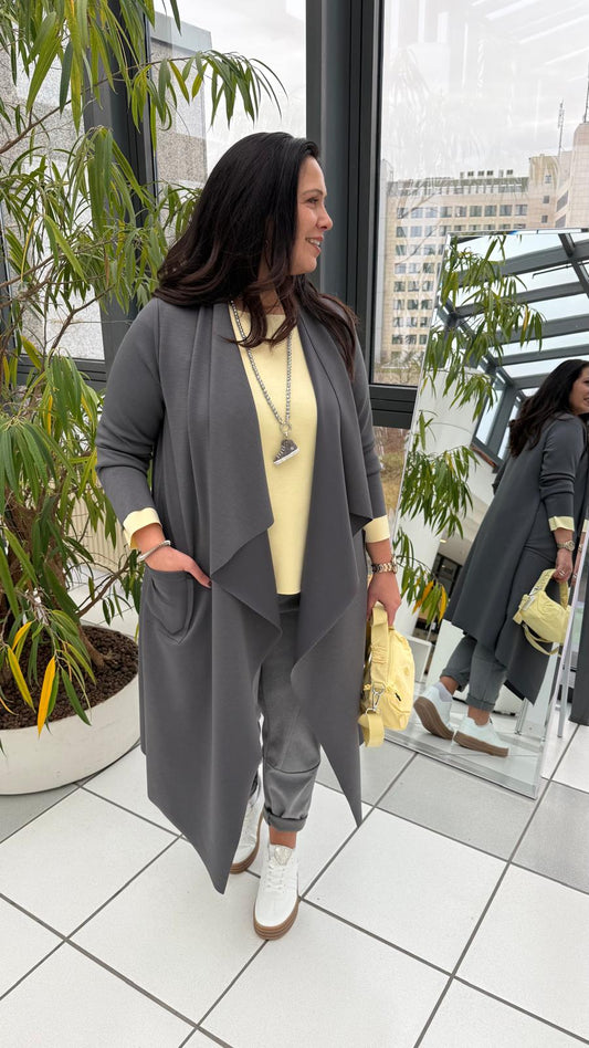 Mantel in Dark-Grey (38-44+)