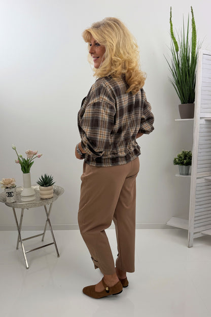 Trendiger Blouson in Schoko-Camel (38-42/44)
