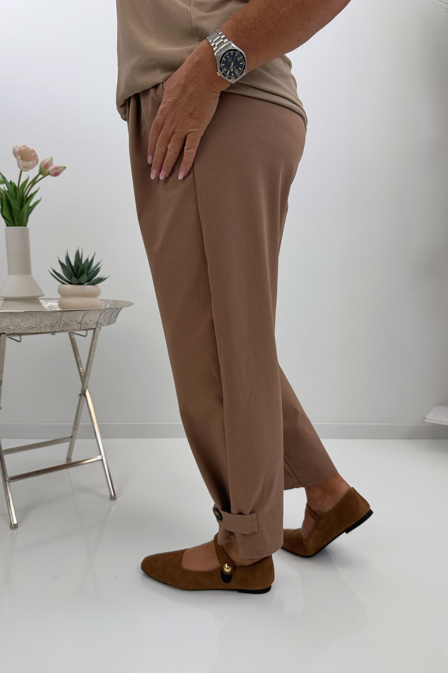 Stilvolle Hose in Camel (38-42/44)