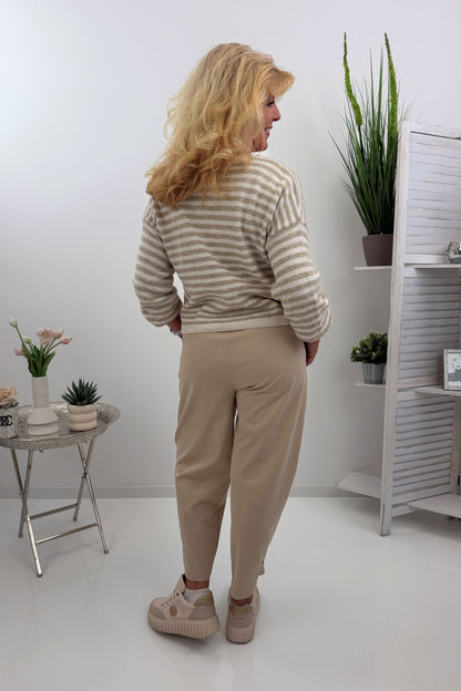 Stilvolle Strickjacke in Beige-Ecru (38-42)