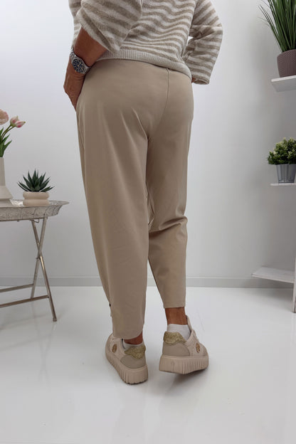 Stilvolle Hose in Beige (38-42/44)