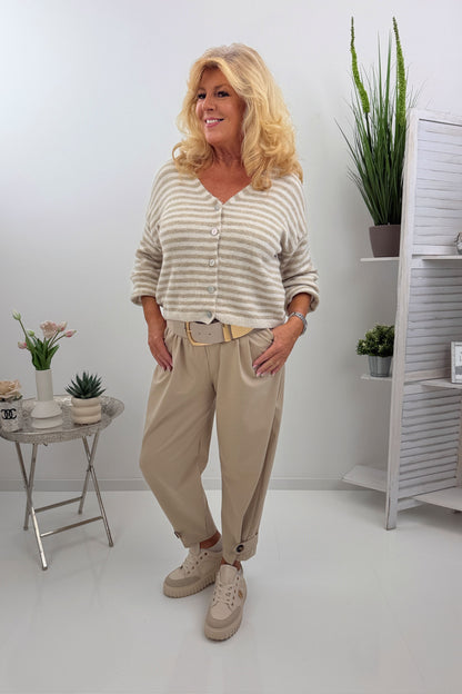 Stilvolle Strickjacke in Beige-Ecru (38-42)