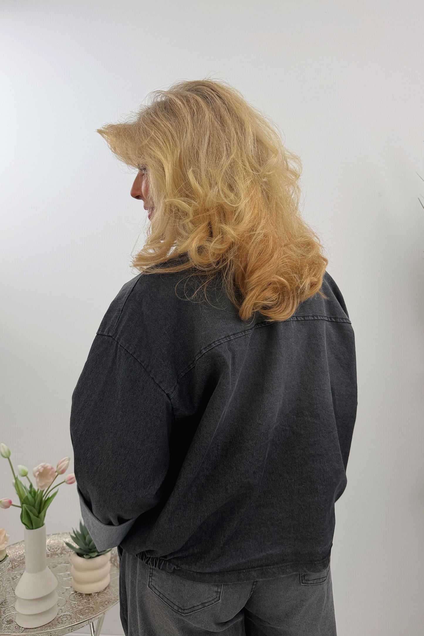 Angesagte Jeansjacke in Schwarz (38-42)