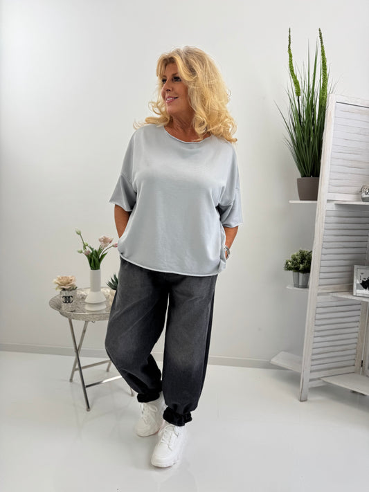Sommer-Shirt in Hellem Grau (40-46)