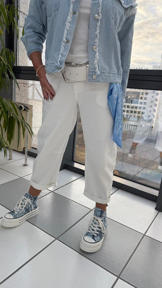 Jeanshose in Weiß (S,M,L,XL)