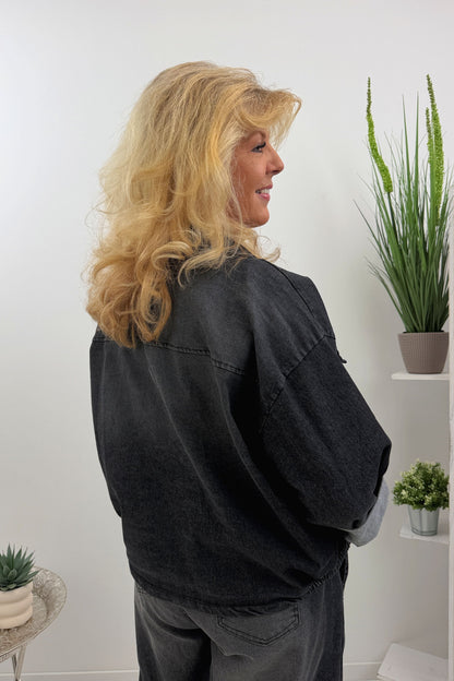 Angesagte Jeansjacke in Schwarz (38-42)