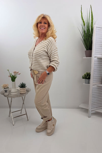 Stilvolle Strickjacke in Beige-Ecru (38-42)