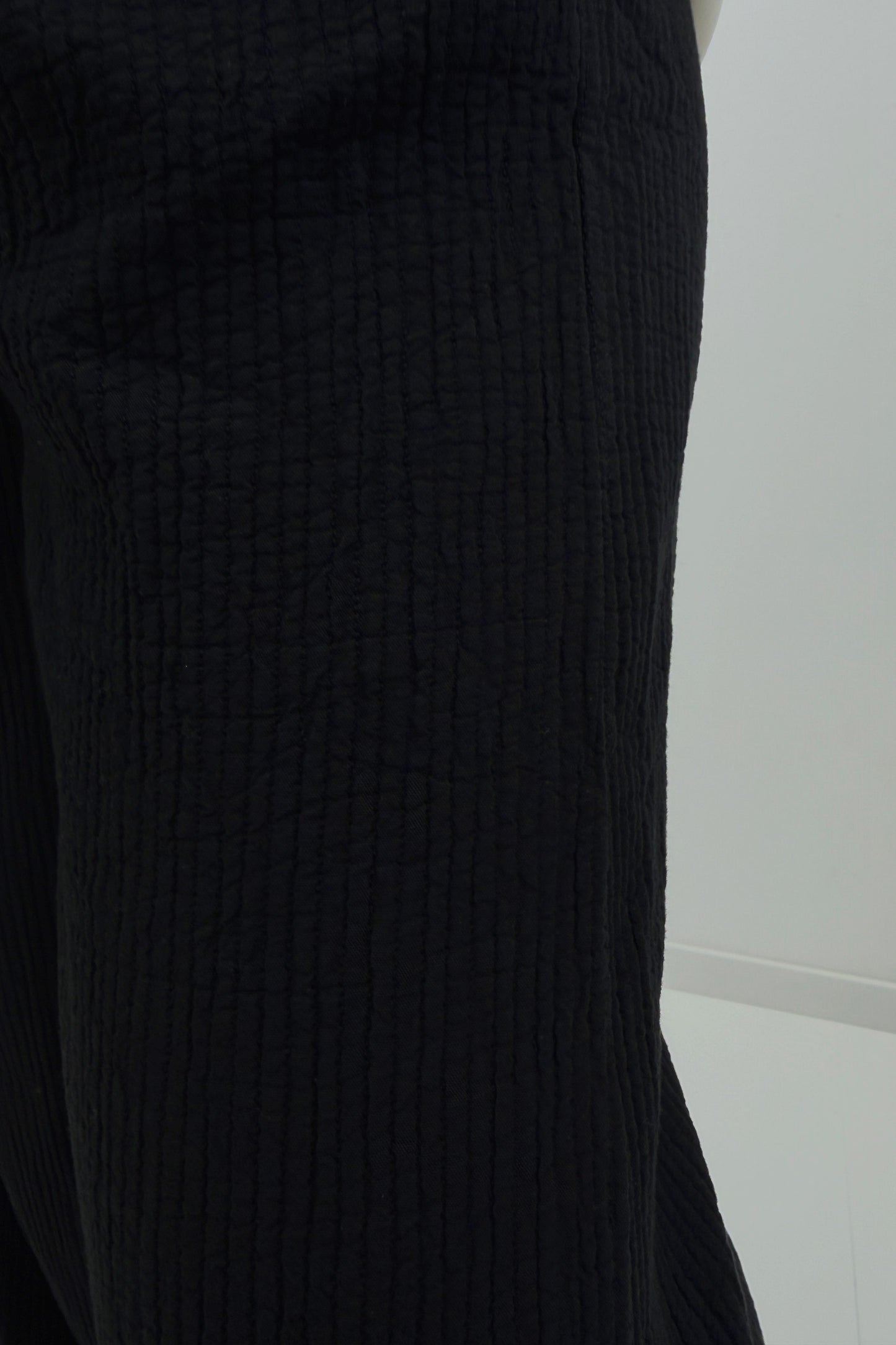 Zeitlose Hose in Schwarz (38-42/44)
