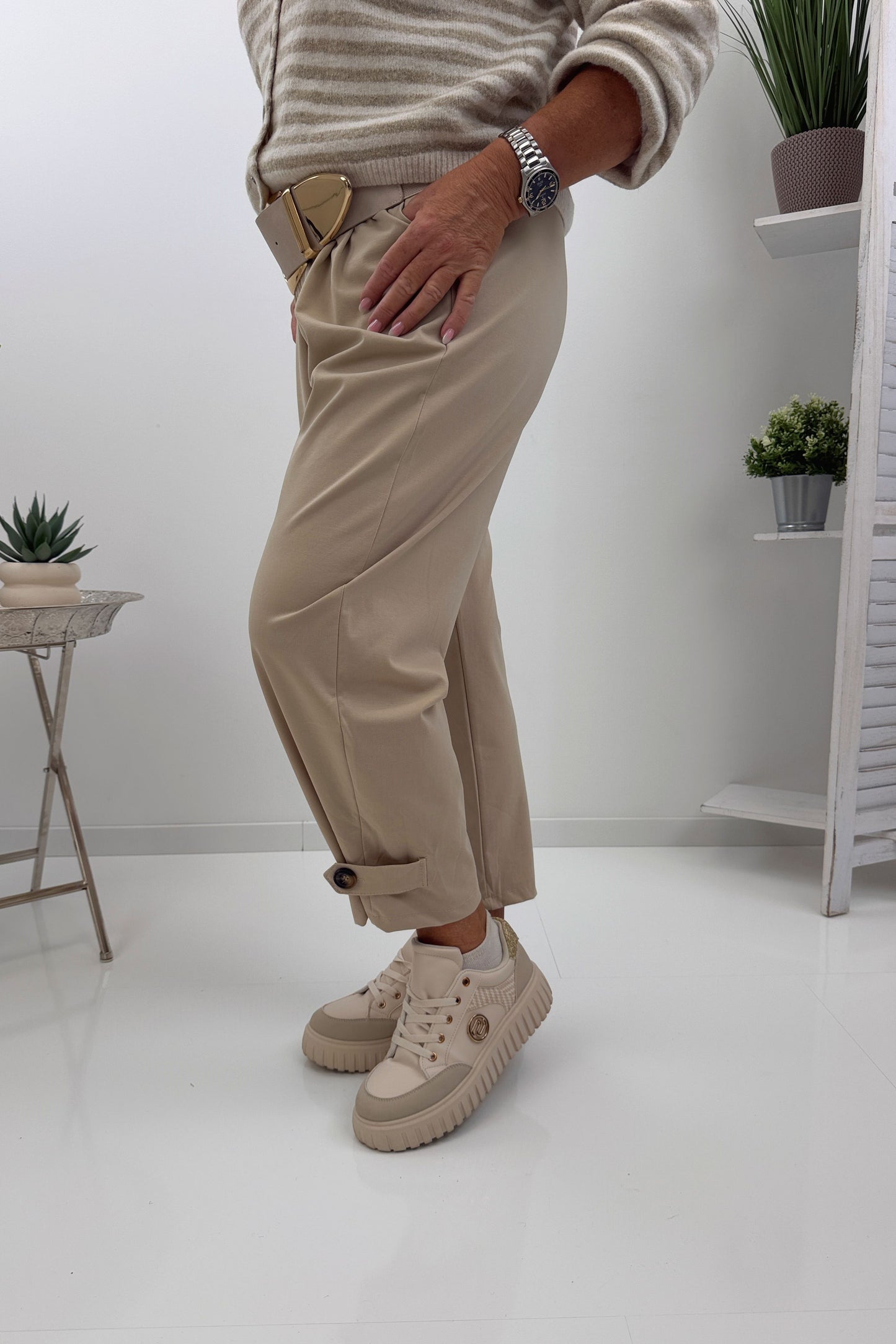 Stilvolle Hose in Beige (38-42/44)