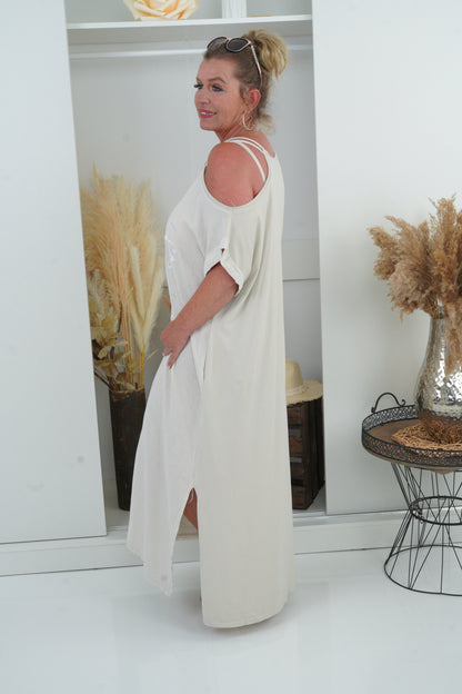 Kleid in Beige (40-44+)