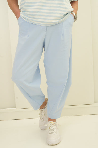 Hose in Hellblau (38-42)