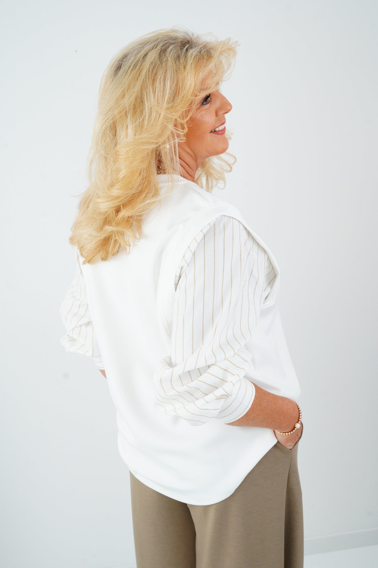 Sweatshirt in Off-White (38-42+)