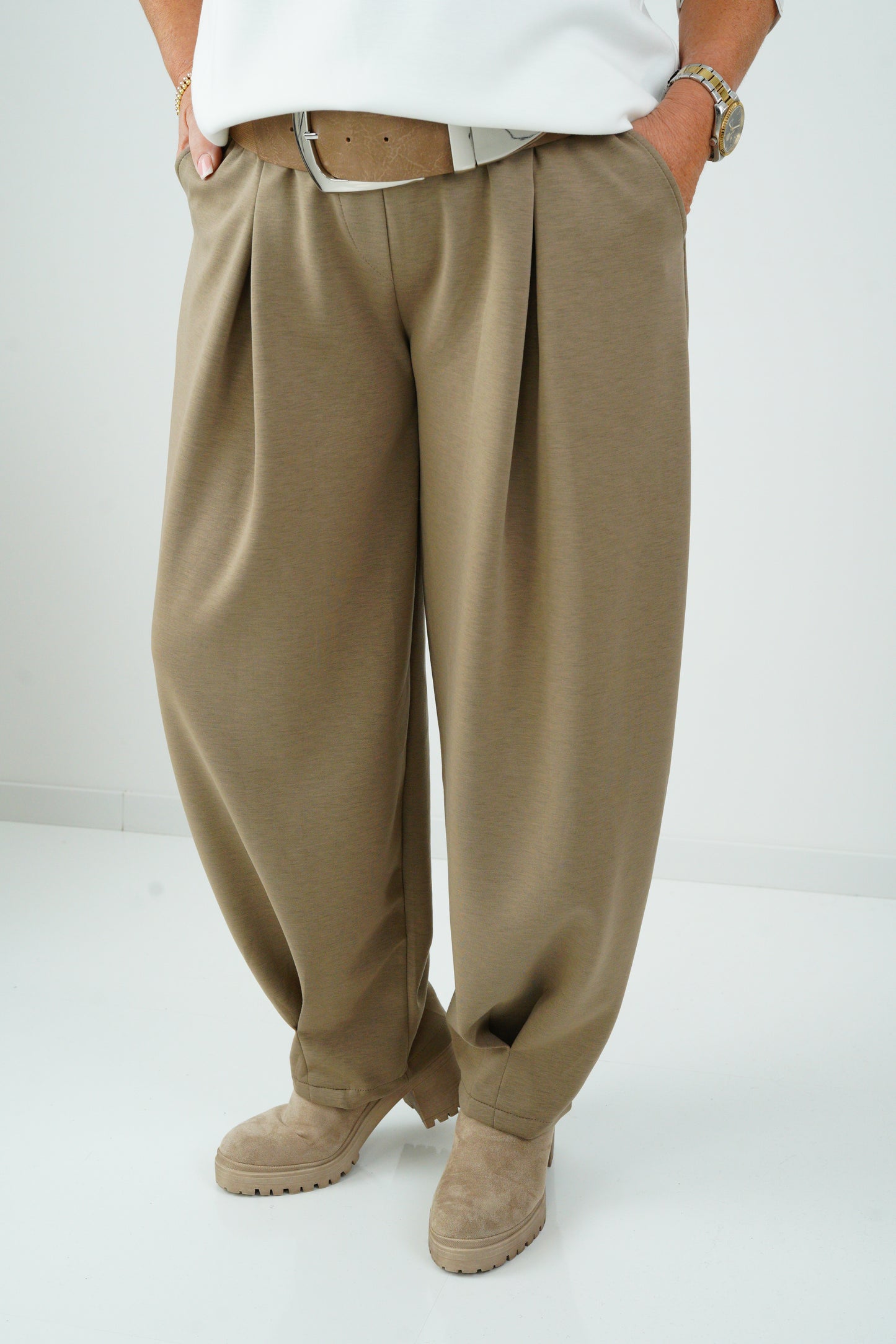 Hose in Taupe (38-42+)