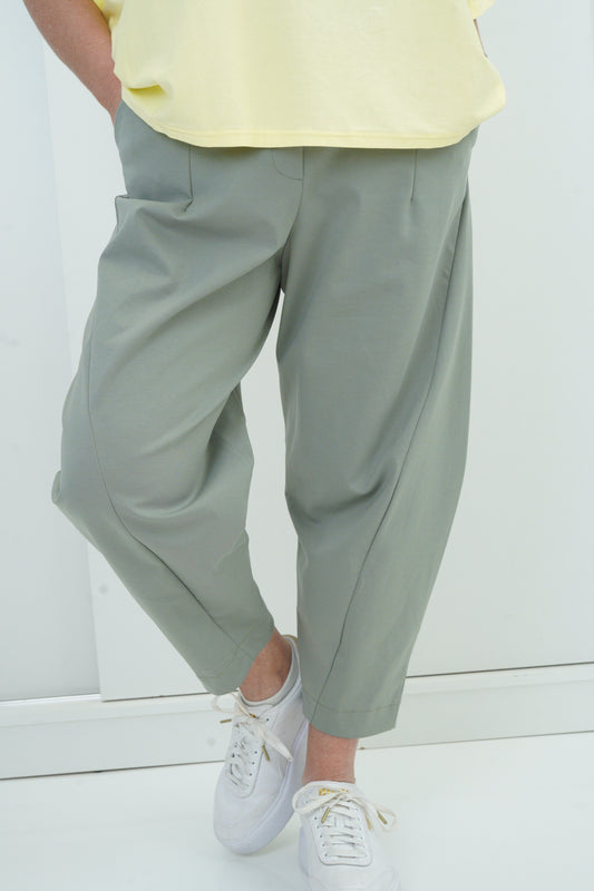 Hose in Khaki (38-42)