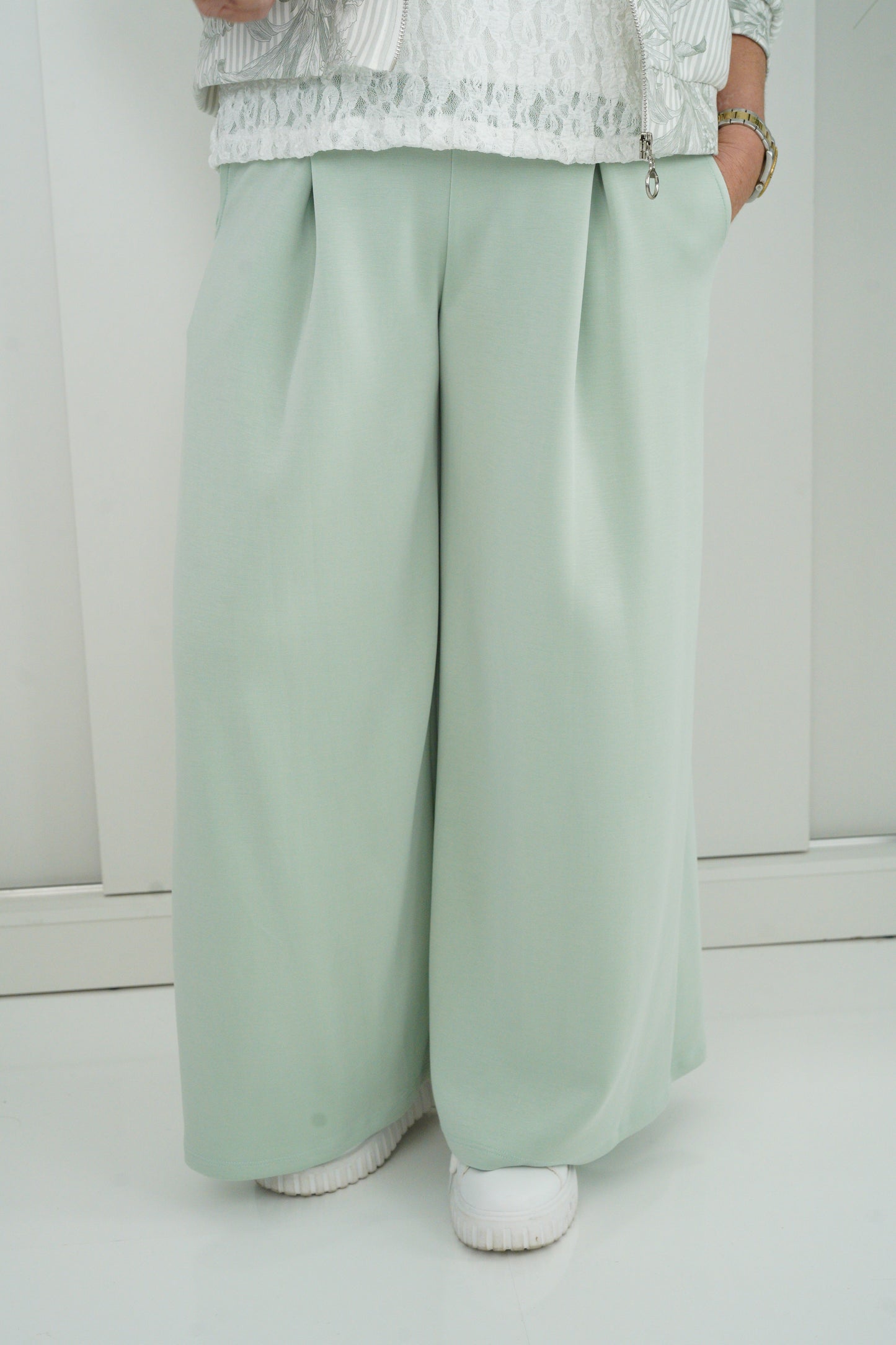 Marlene Hose in Salbei (38-42)