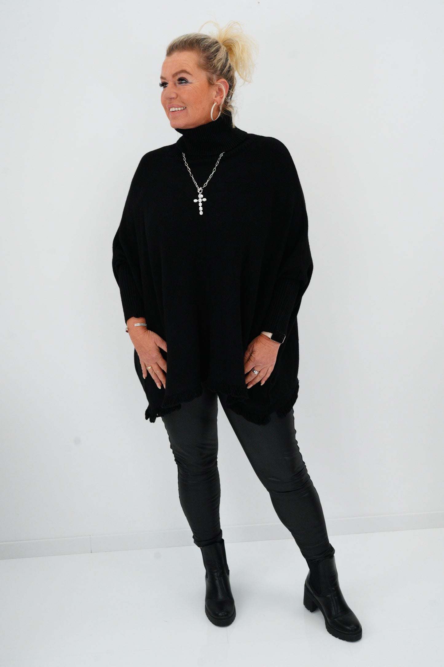 Pullover in Schwarz (36-48)