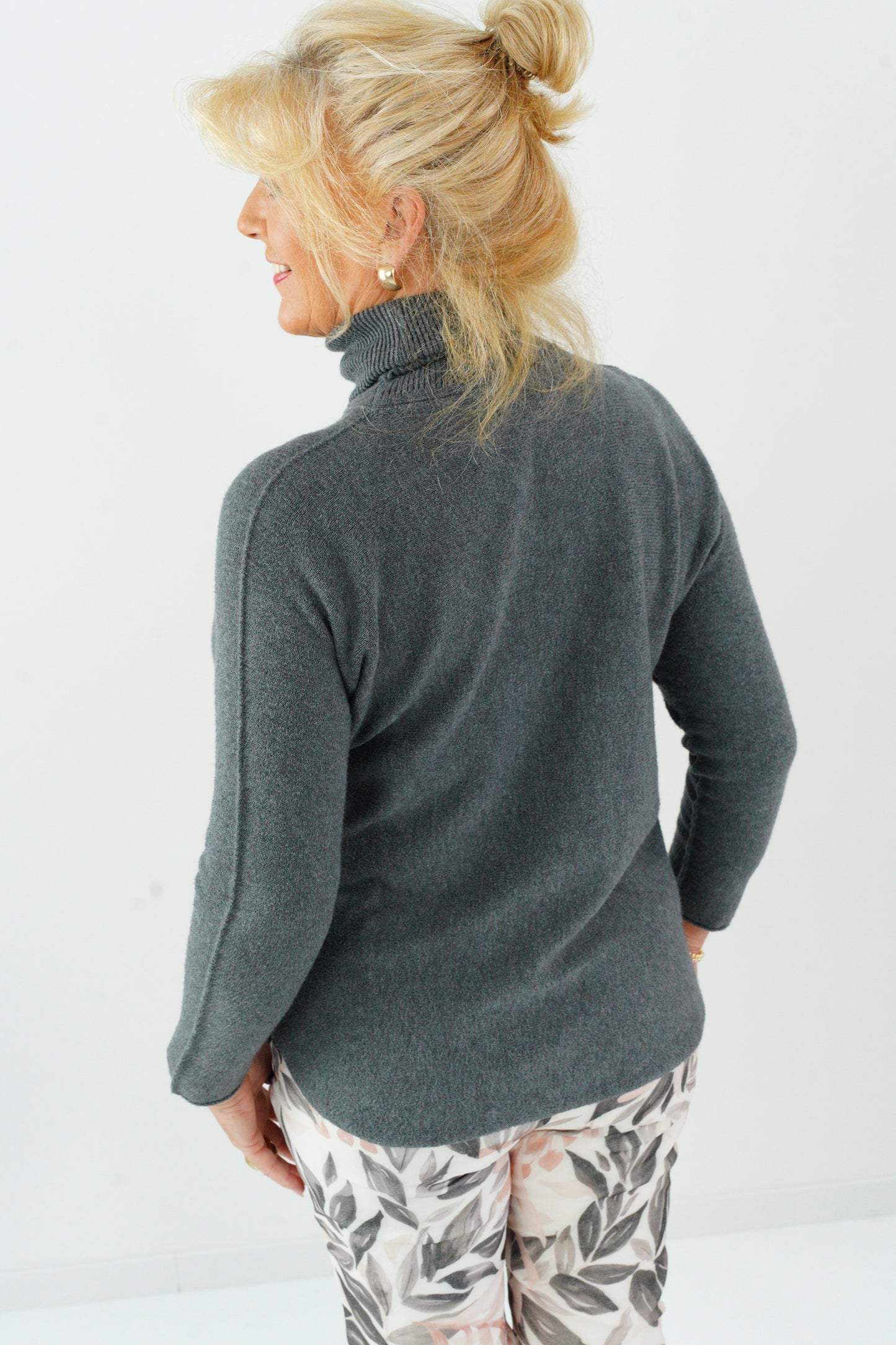 Rollkragen Pullover in Dunkelgrau (38-42)