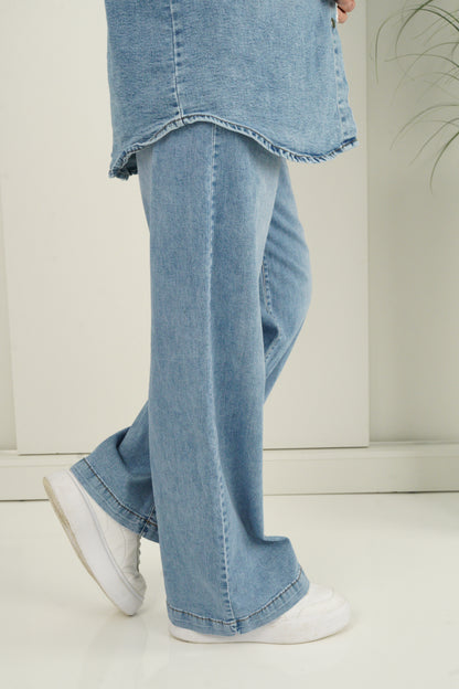 Jeans in Denim Blue (36,38,40,42,44)