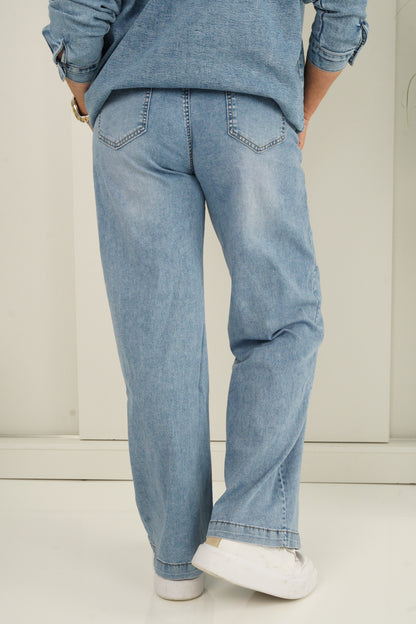 Jeans in Denim Blue (36,38,40,42,44)