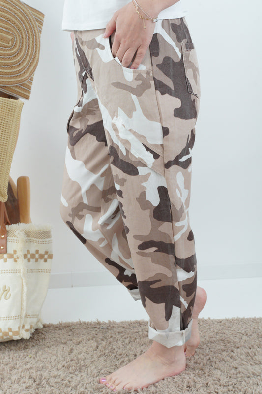 Joggpant in Camouflage (36-40)