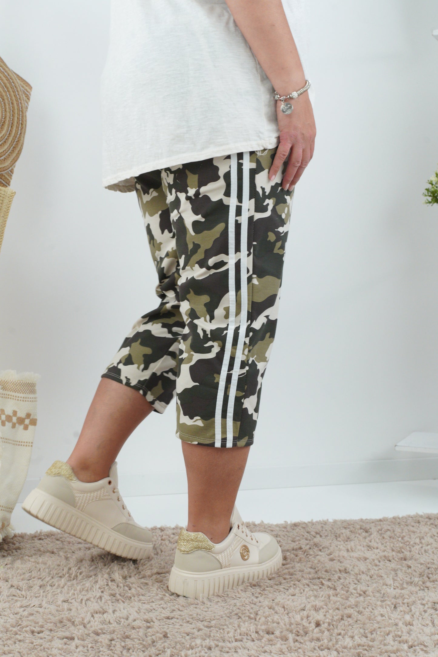 Capri Hose in Camouflage (42-46)