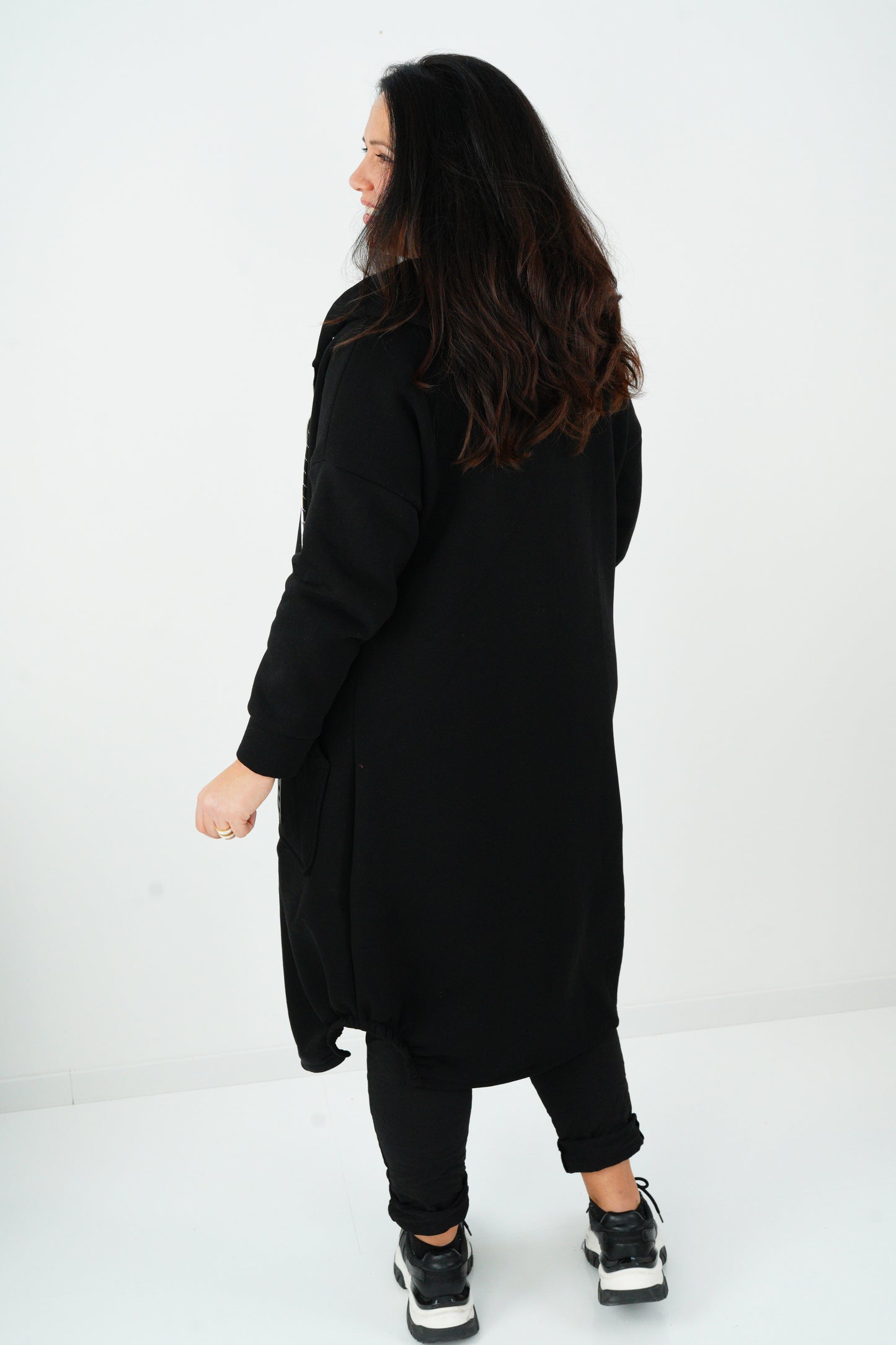 Sweat Mantel in Schwarz (40-44)