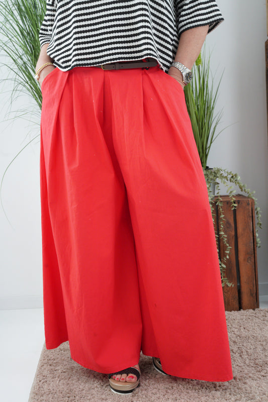 Palazzo Hose in Rot (38-42)