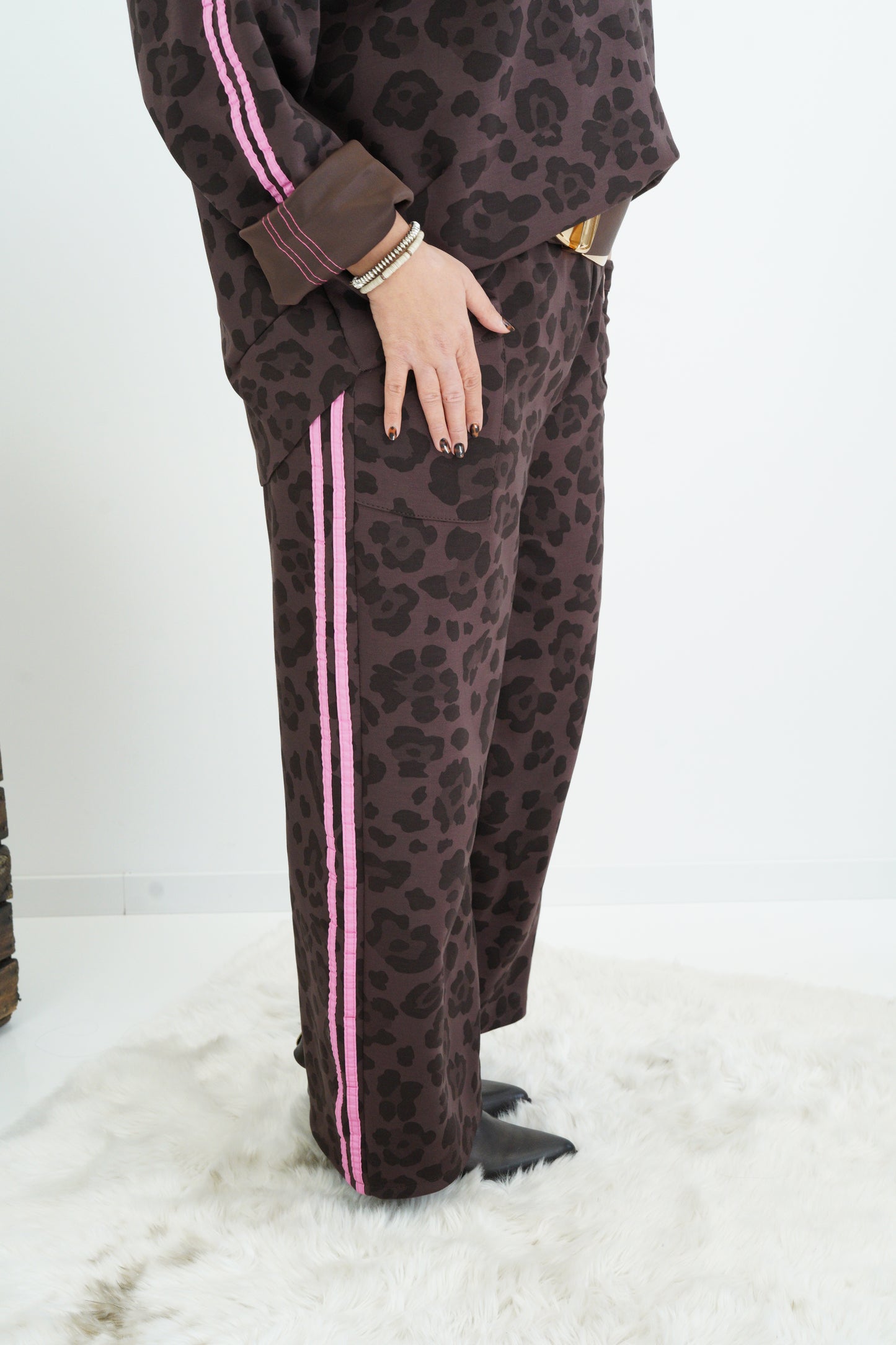 Marlenehose in Leo-Schoko-Neonpink (42-48)