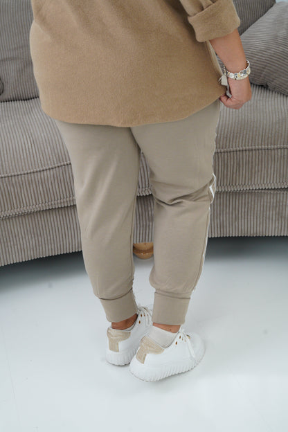 Joggpant in Taupe (40-44)