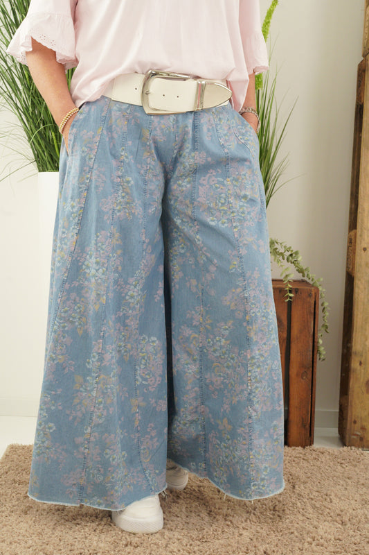 Palazzo Jeans in Light Blue (36-40)