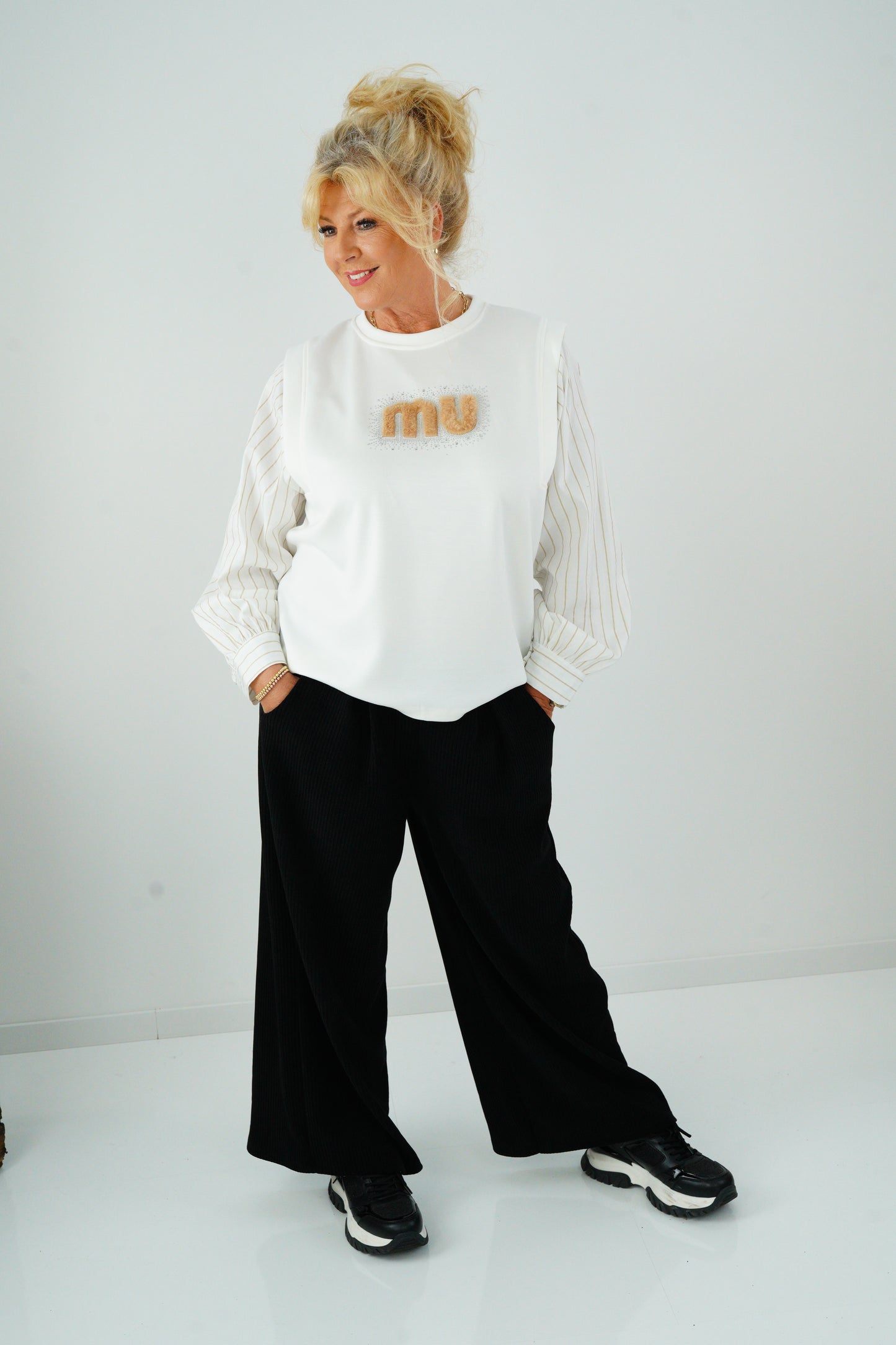 Sweatshirt in Off-White (38-42+)