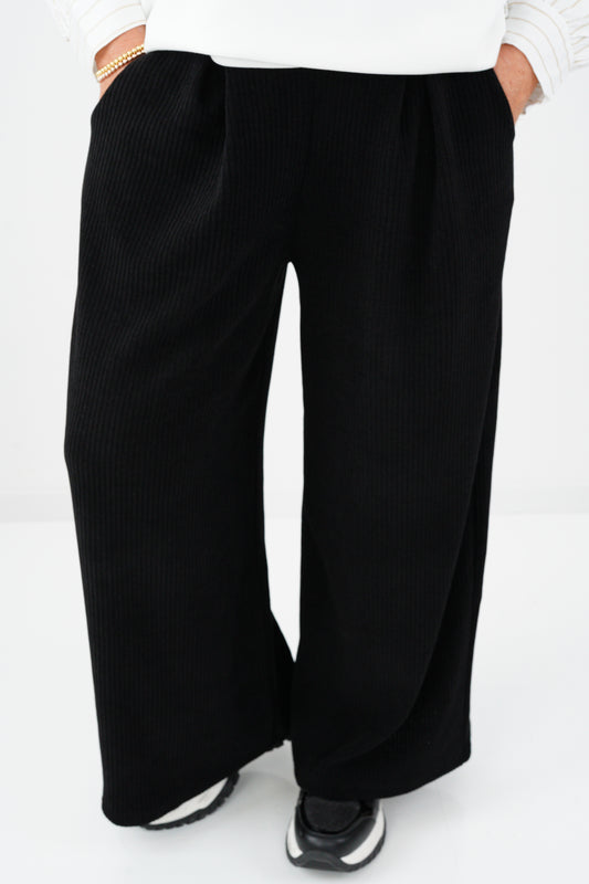 Marlenehose in Schwarz (38-42)