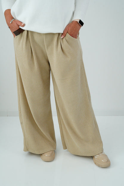 Marlenehose in Beige (38-42)