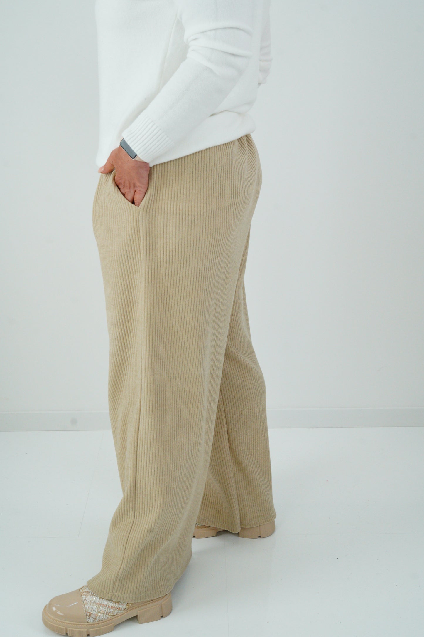 Marlenehose in Beige (38-42)