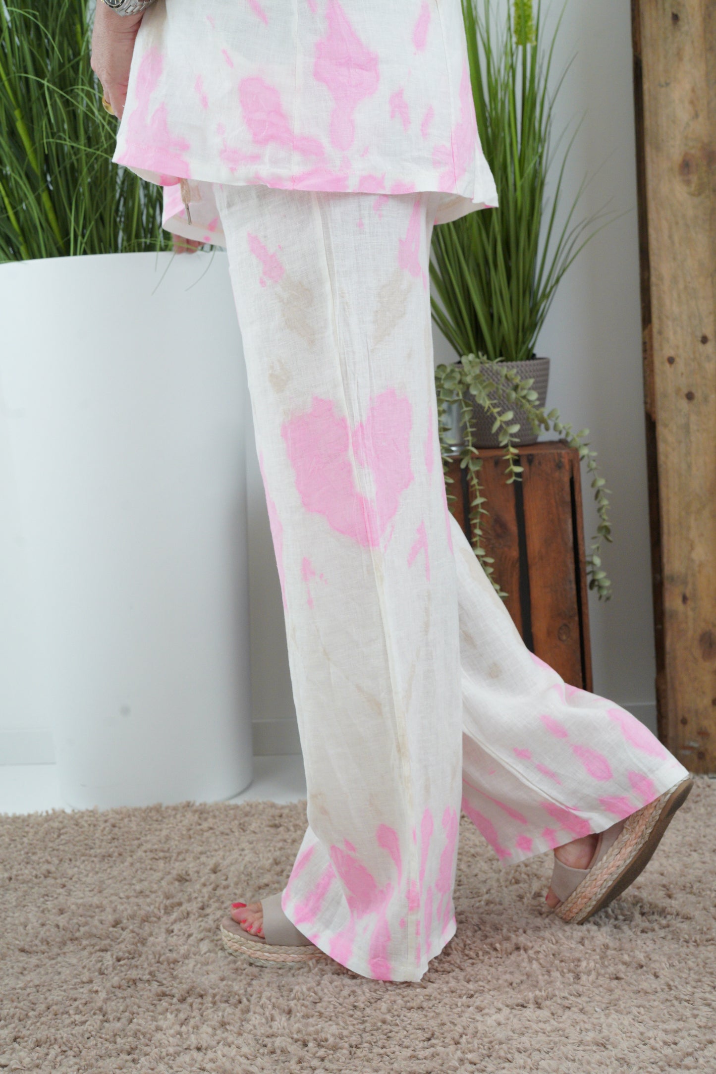 Hose in Off-White mit Neon (38-42)