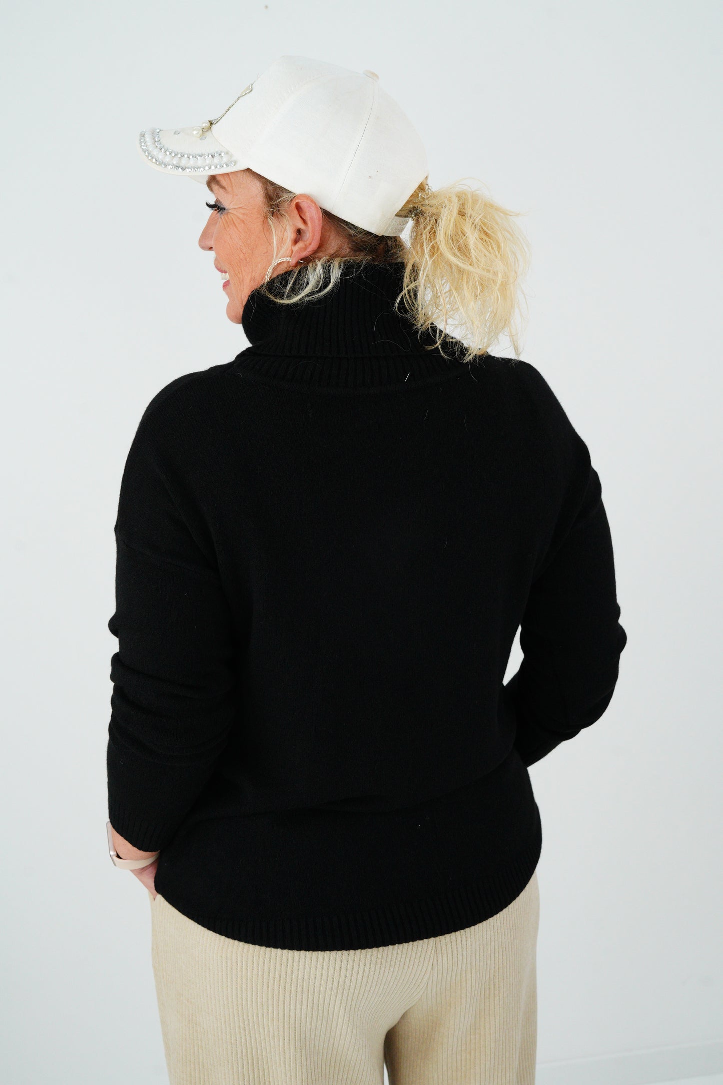 Pullover in Schwarz (38-42)